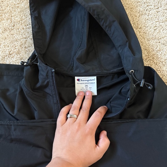 Champion‎ Men's Black Stadium Packable Jacket Script Windbreaker Jacket Size 2XL - Picture 8 of 9